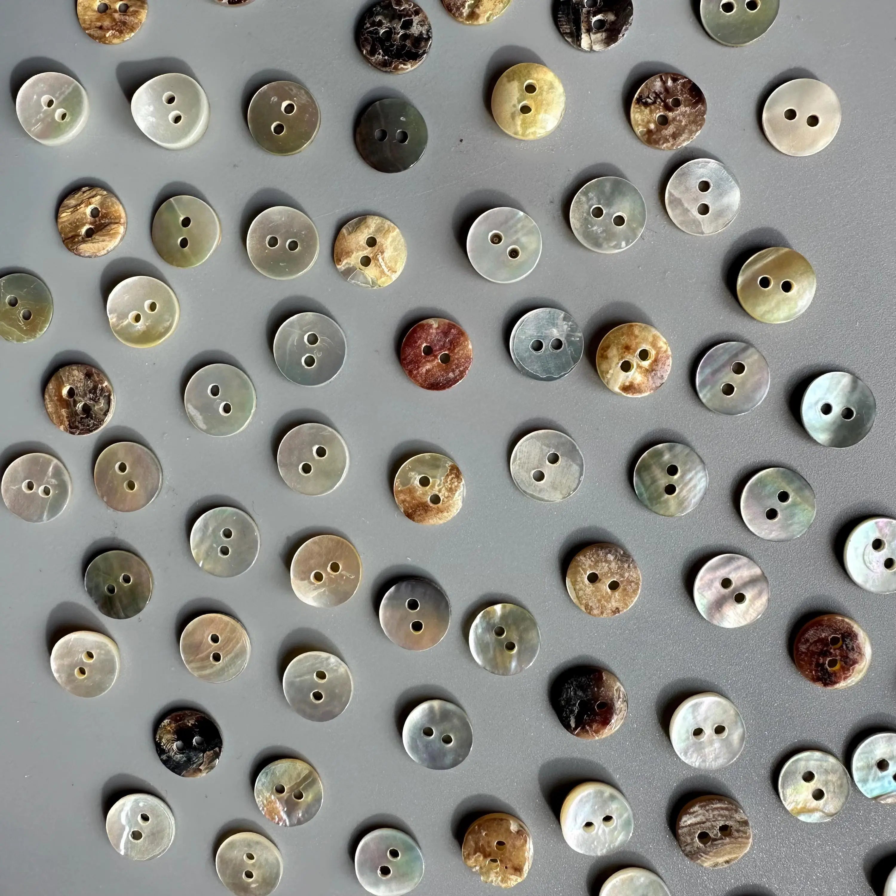 Pigeon Wishes 11mm Buttons (15 buttons)